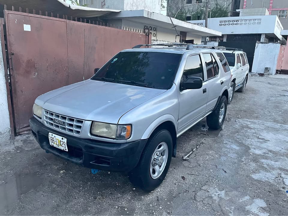 Isuzu Rodeo 1999 manuel — 4 cylindres