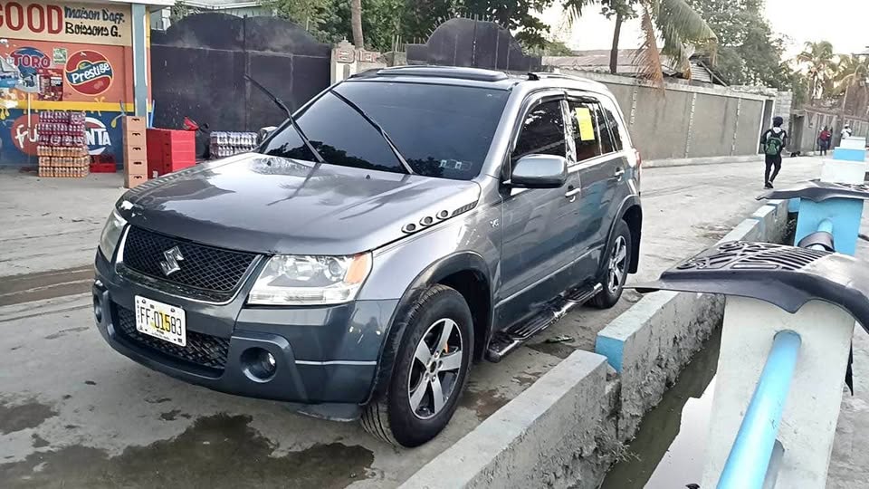 Suzuki Grand Vitara d’occasion — gris