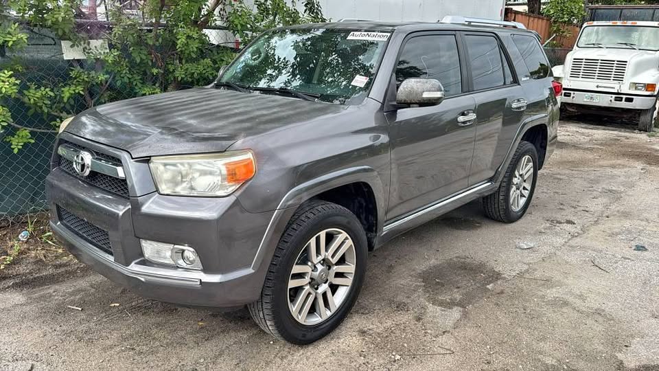 Toyota 4Runner 2013 d’occasion — gris