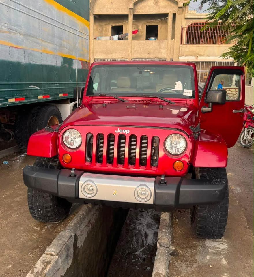 Jeep et Toyota 4Runner dédouanés — Saint-Marc