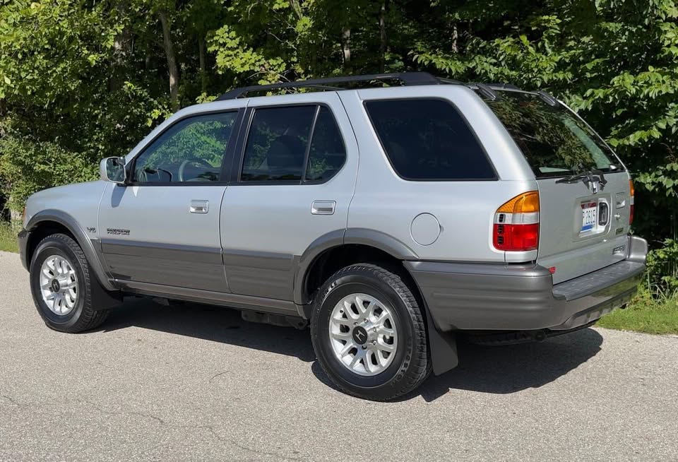 Honda Passport 2001 dédouané — Saint-Marc