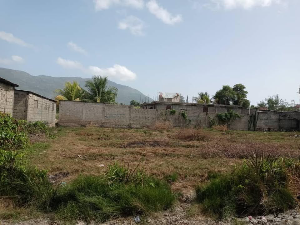 Terrain à vendre derrière l’aéroport — Cap-Haïtien
